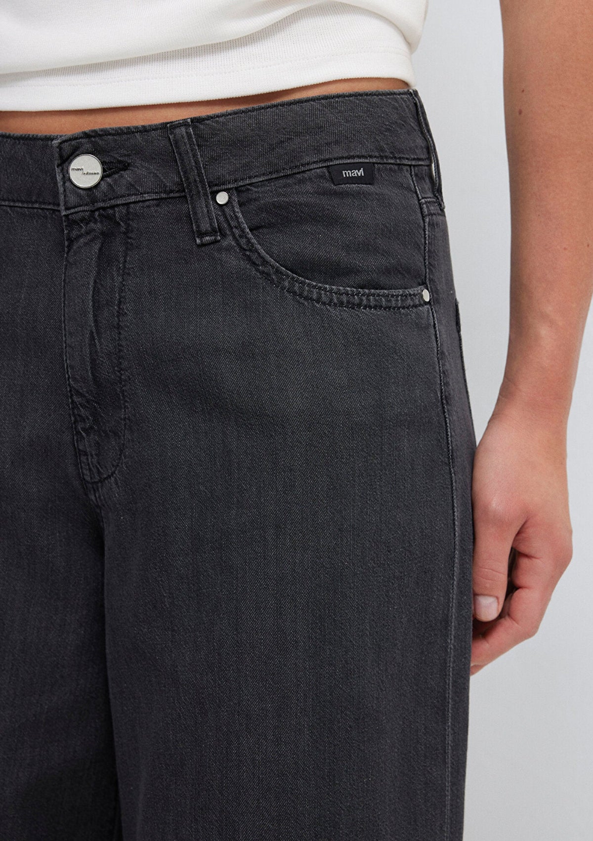 Remy Deep Smoke Mavi Edition Jean Pants