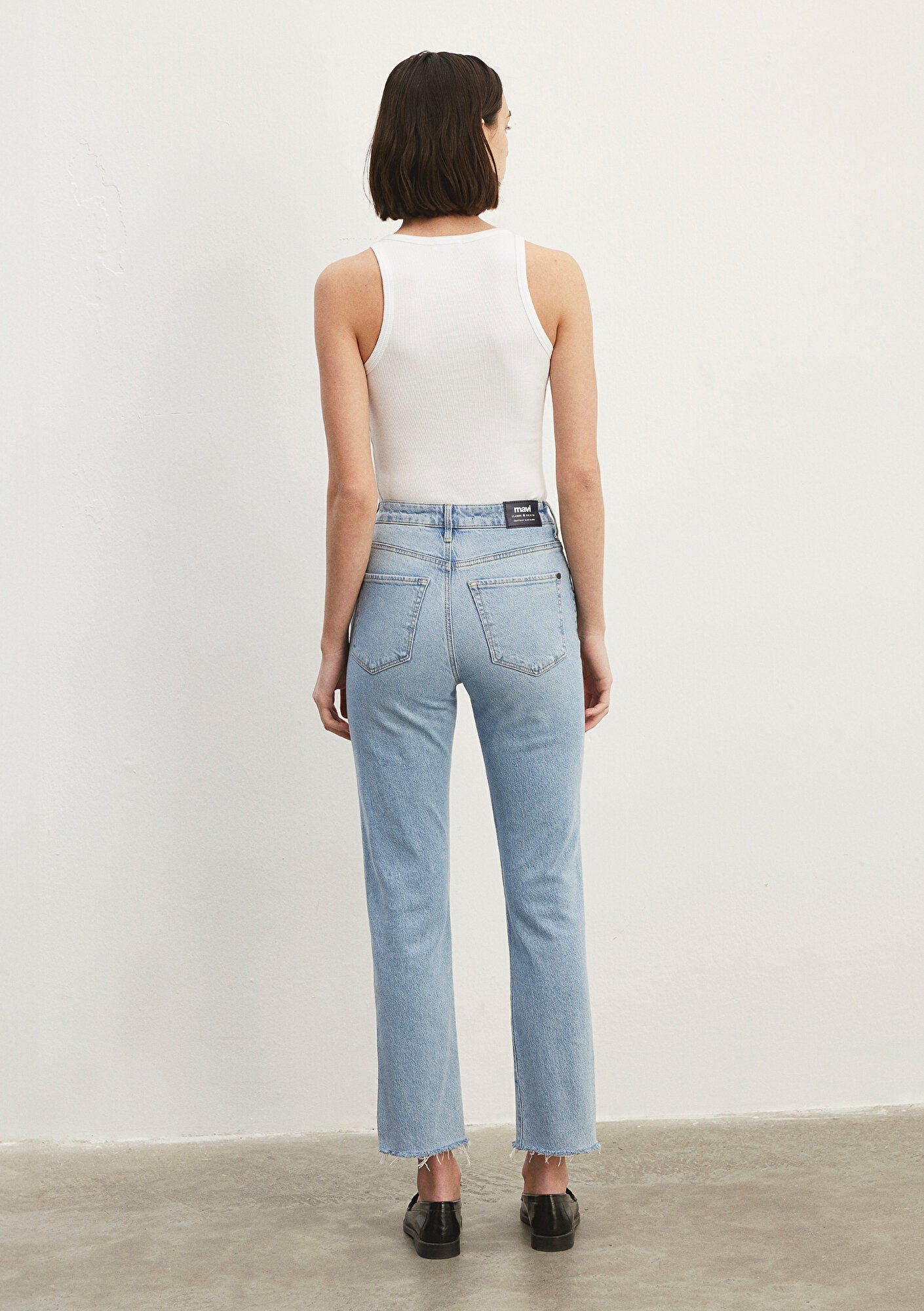 New York Bleach Classic Denim Jean Pants