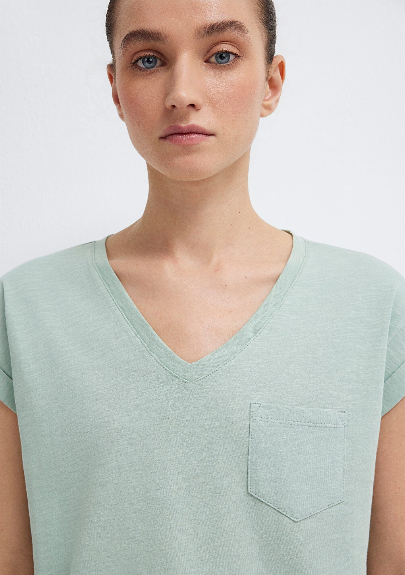V-Neck Green Basic T-Shirt