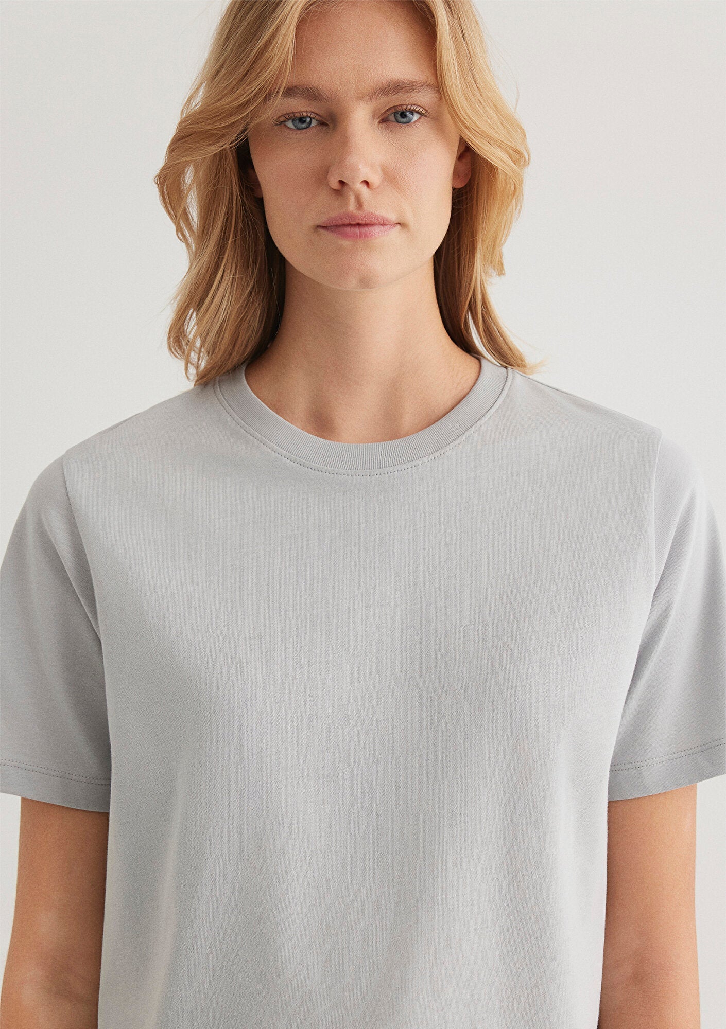 Crew Neck Grey Basic T-Shirt