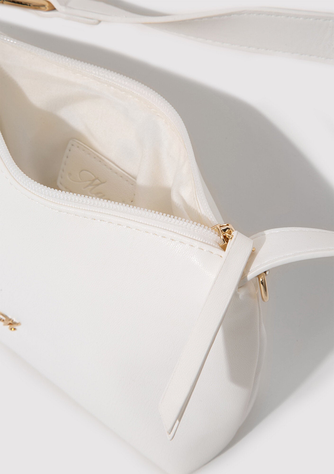 White Shoulder Bag