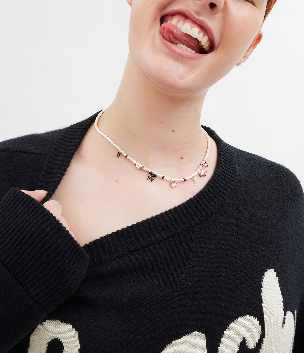 37491606RHO-Signature Bowtique Charm Bib Pearl Necklace-Pearl Multi