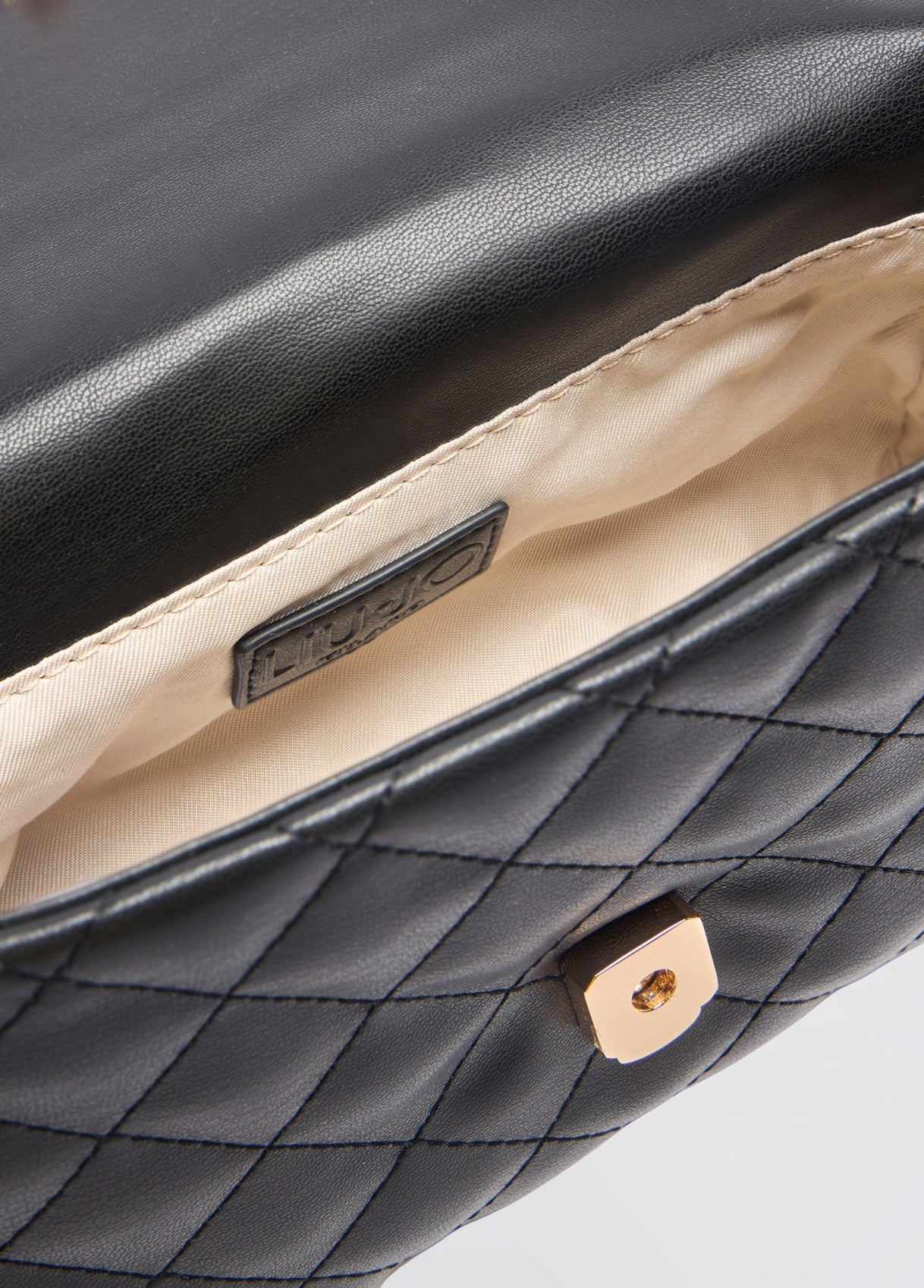 AA5127E001522222T.U.-black