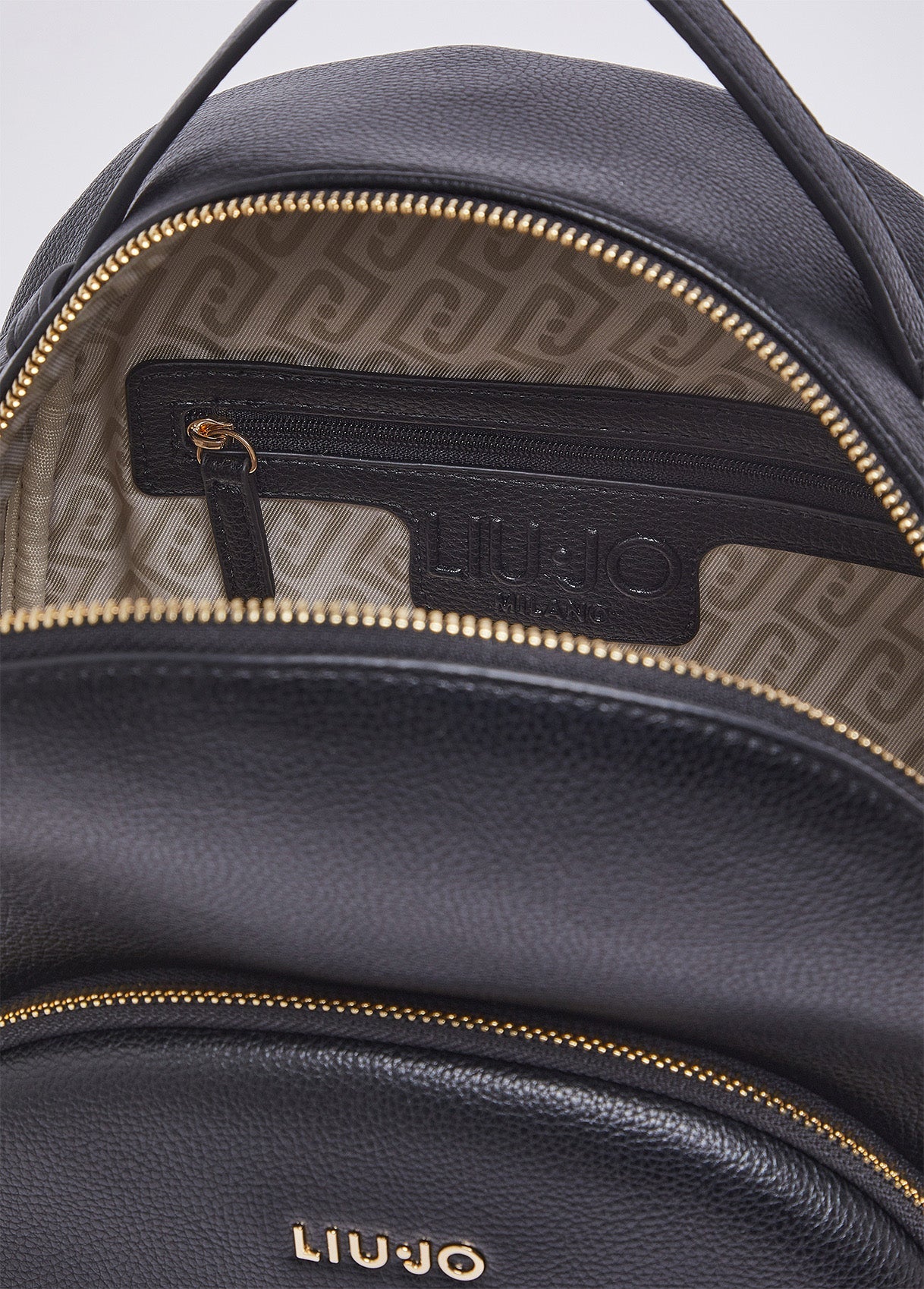 AA6209E101222222T.U.-black