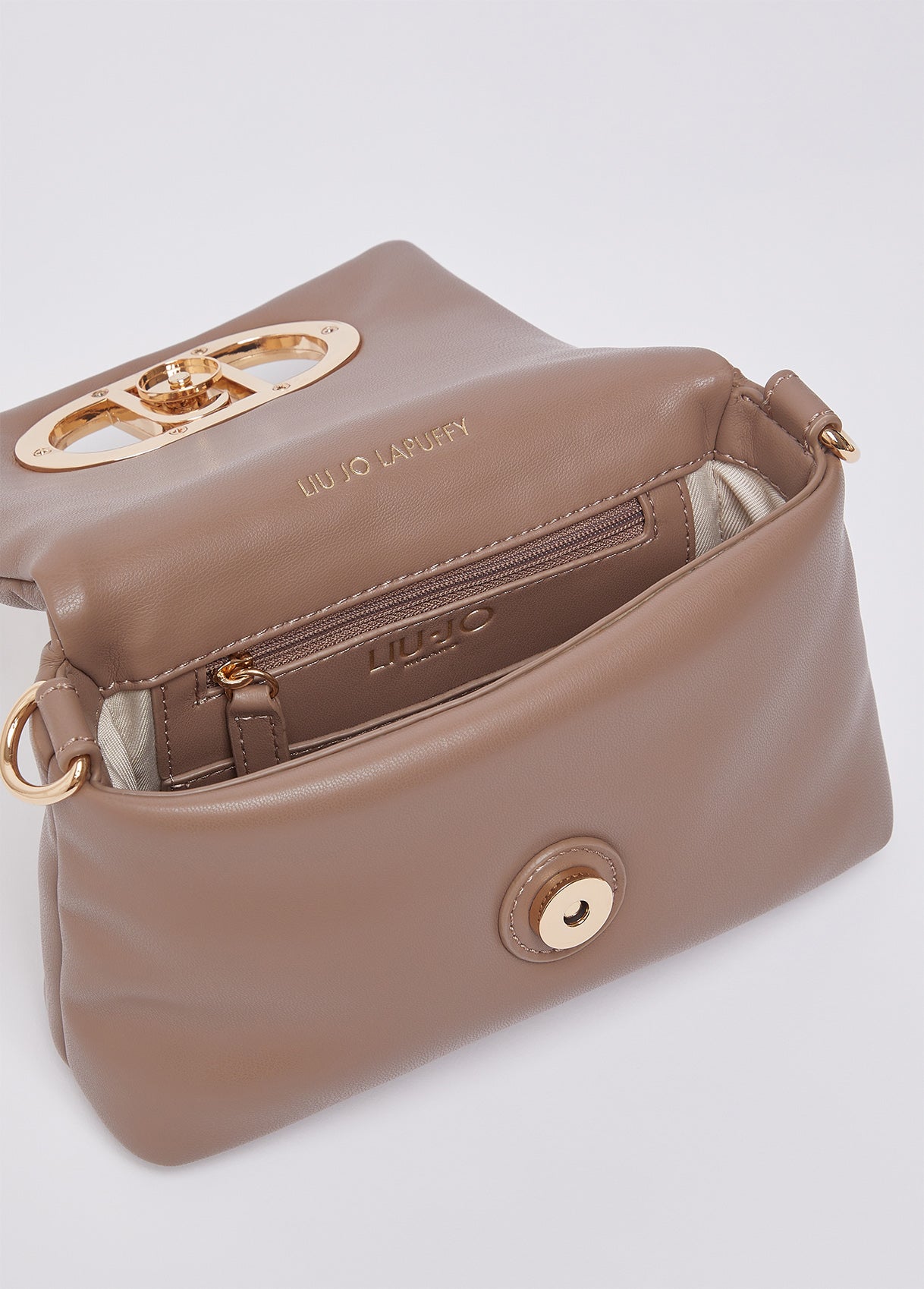 AA6269E095371409T.U.-mocha