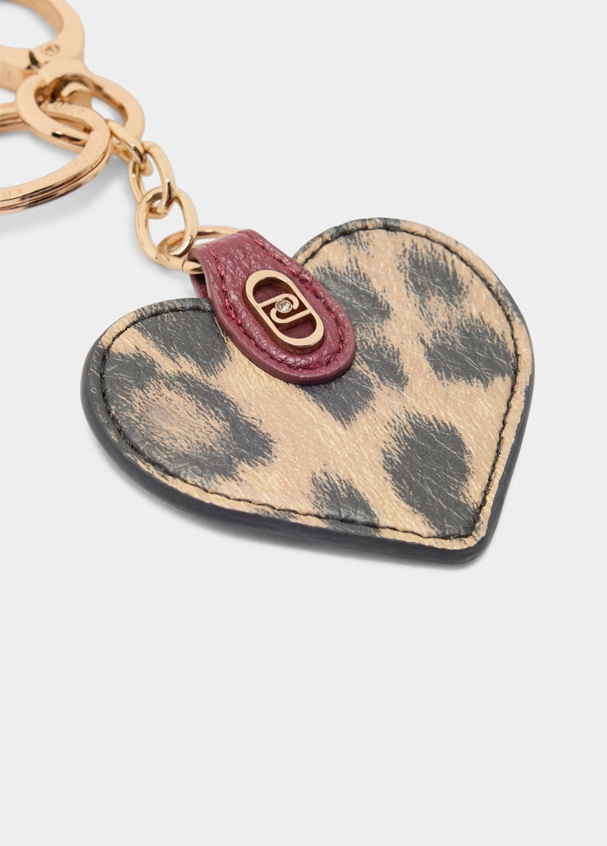 AF5207E041909155T.U.-Leopard print