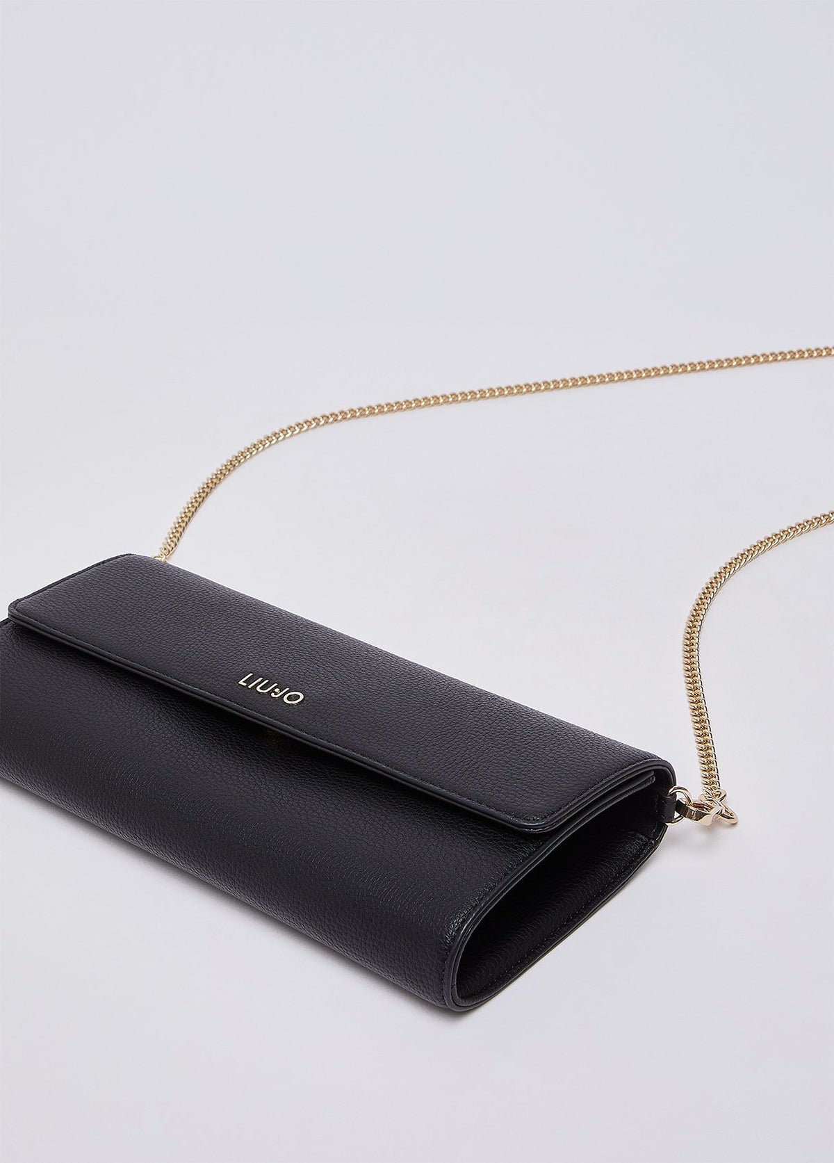 AF6042E101922222T.U.-black