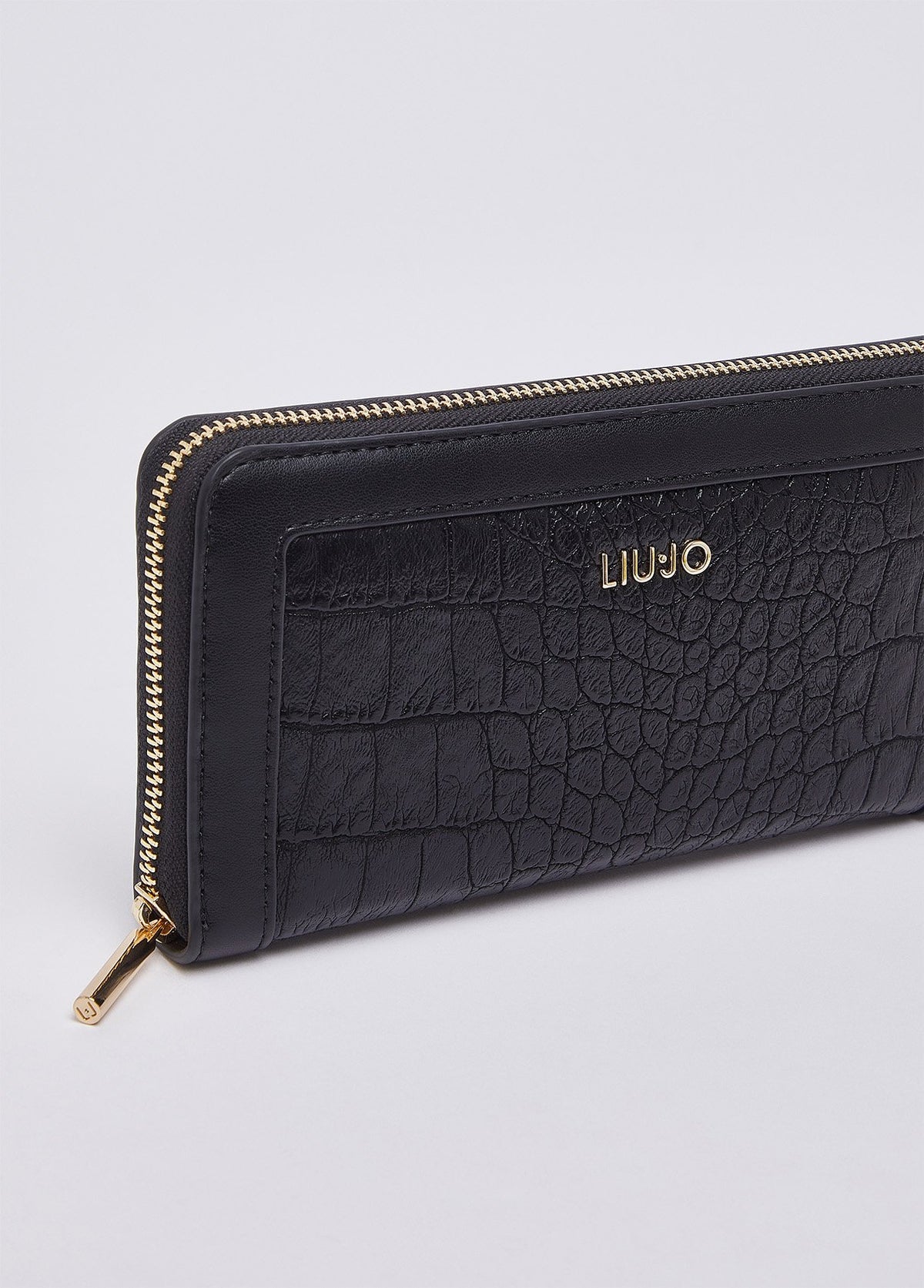 AF6170ES04222222T.U.-black