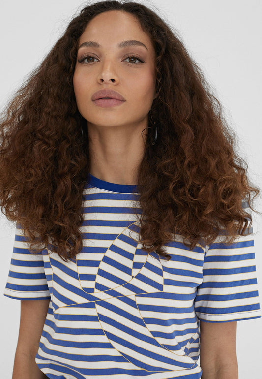 LS2415034-Blue-White-Striped T-shirt with LC positioning