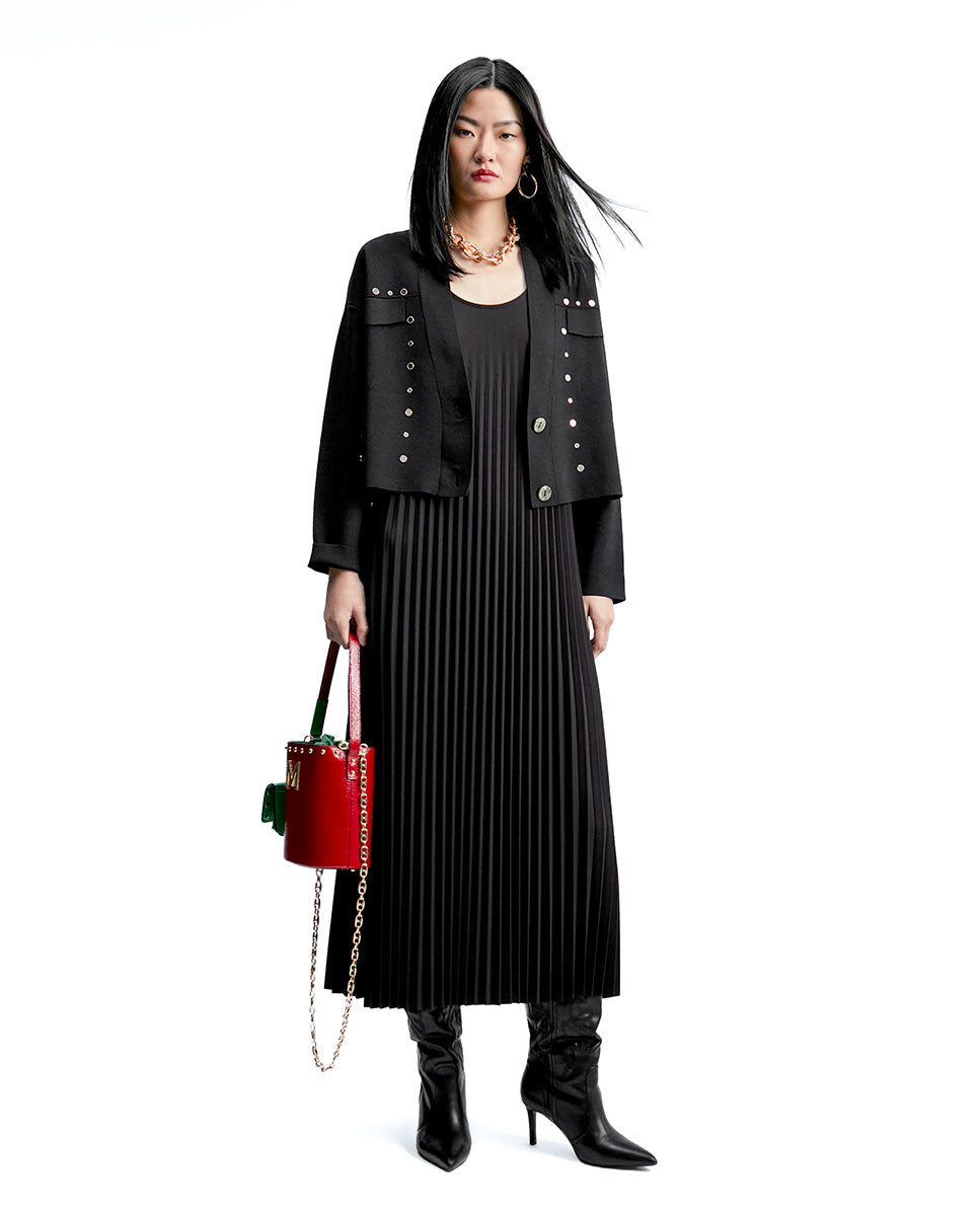 Sleeveless pleated dress