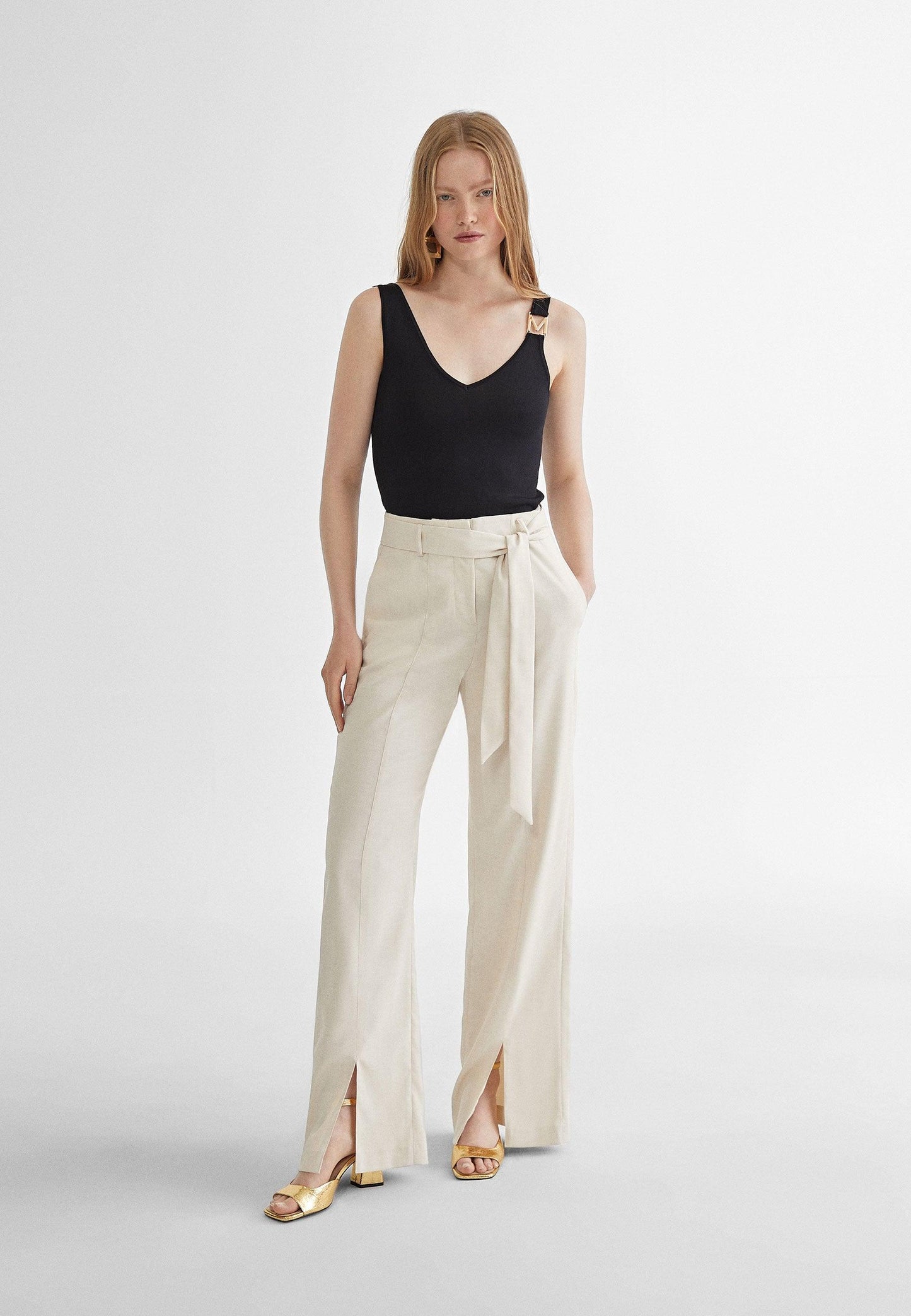 MS2415020-Black-Strappy top with metal M