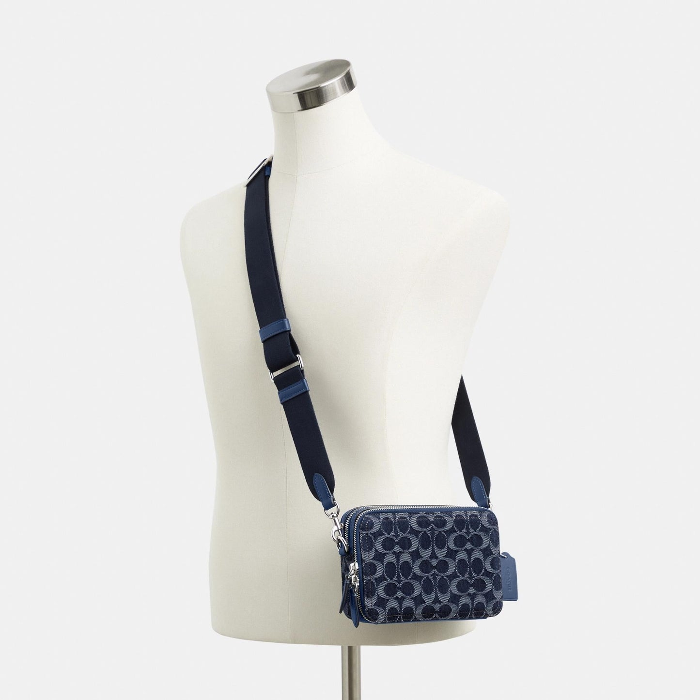 CAM69-CHARTER CROSSBODY BAG 19 IN SIGNATURE DENIM-Deep Blue