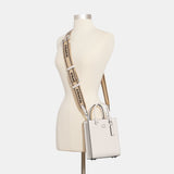 CJ795-Tote 16 With Signature Canvas