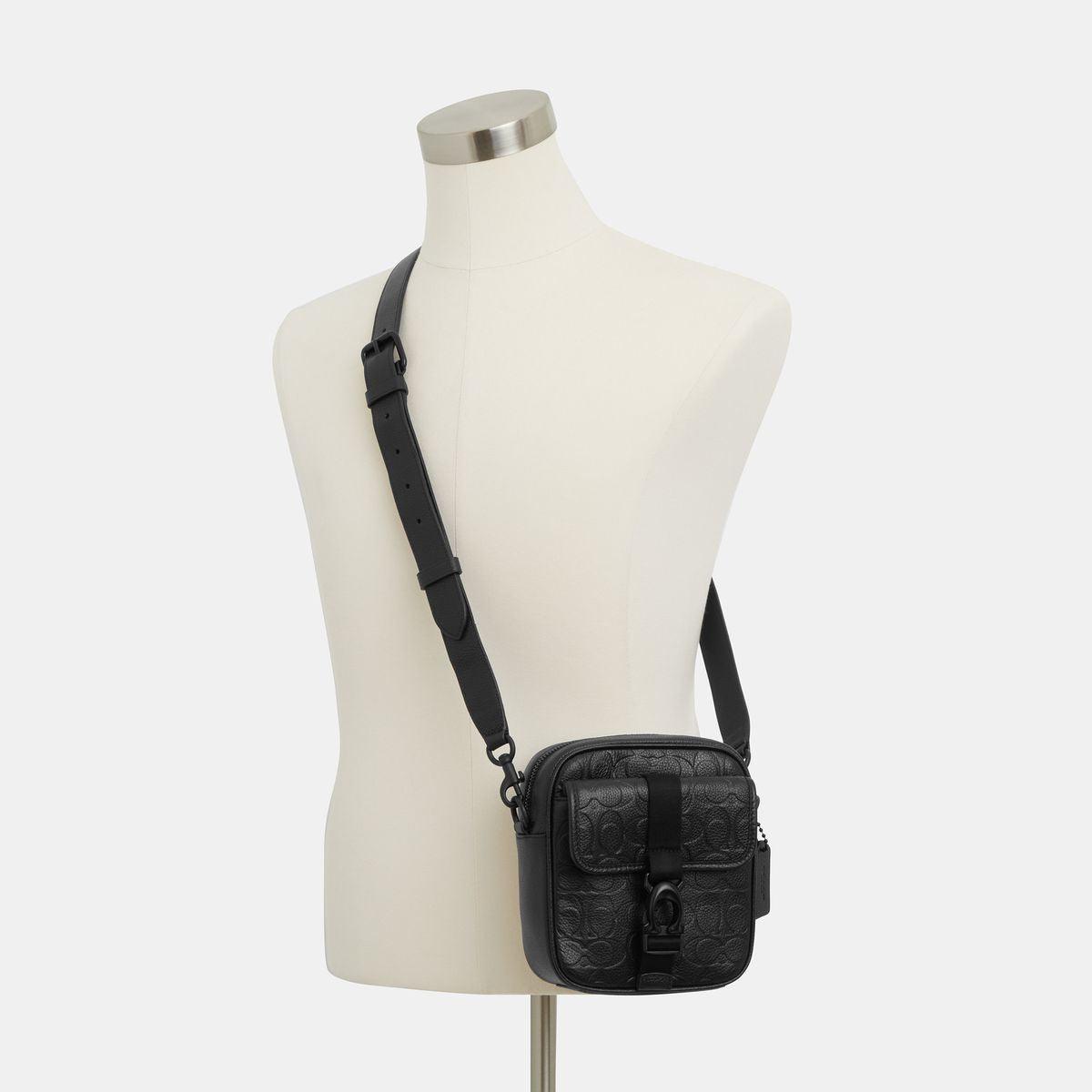 CP267-Beck Crossbody In Signature Leather-Black