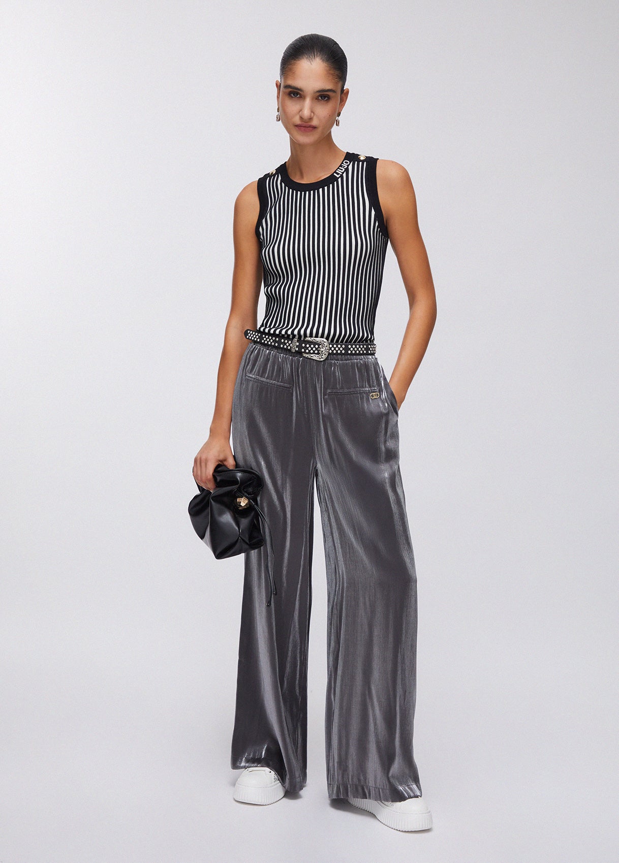 TA6005T322AA4377XXS-grey