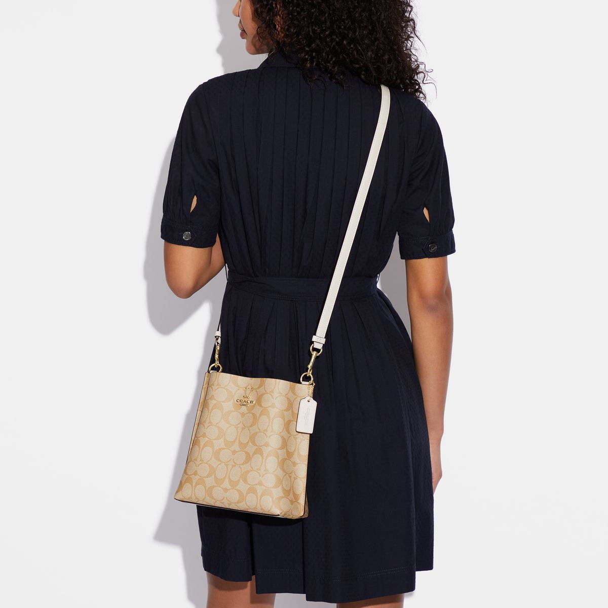 CA582-Mollie Bucket Bag 22 In Signature Canvas