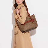 CC402-Taylor Tote In Signature Canvas