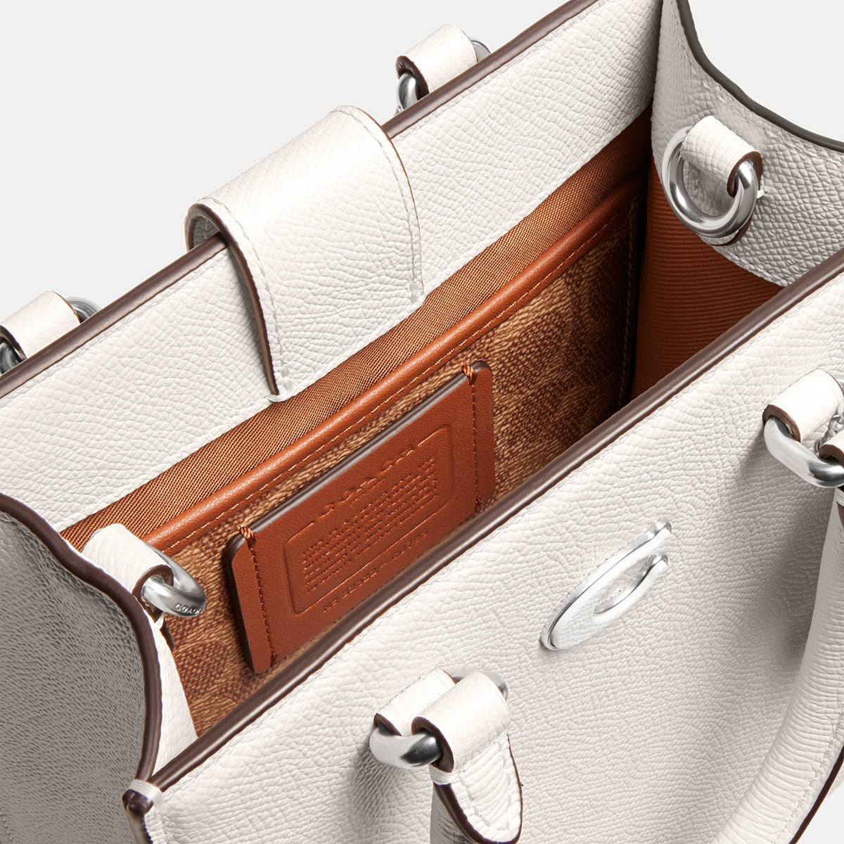 CJ795-Tote 16 With Signature Canvas