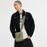 CJ795-Tote 16 With Signature Canvas