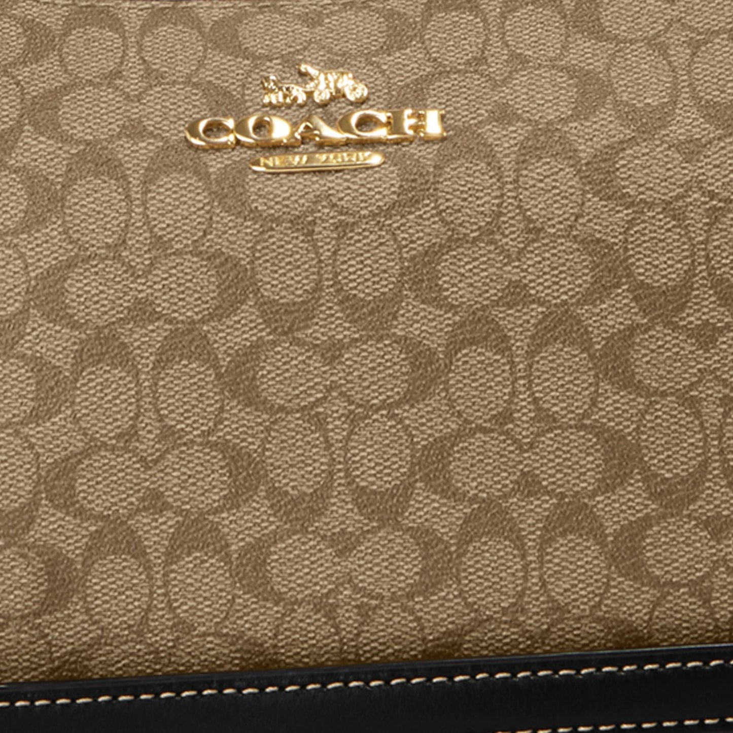 CJ941-Teri Shoulder Bag In Signature Canvas