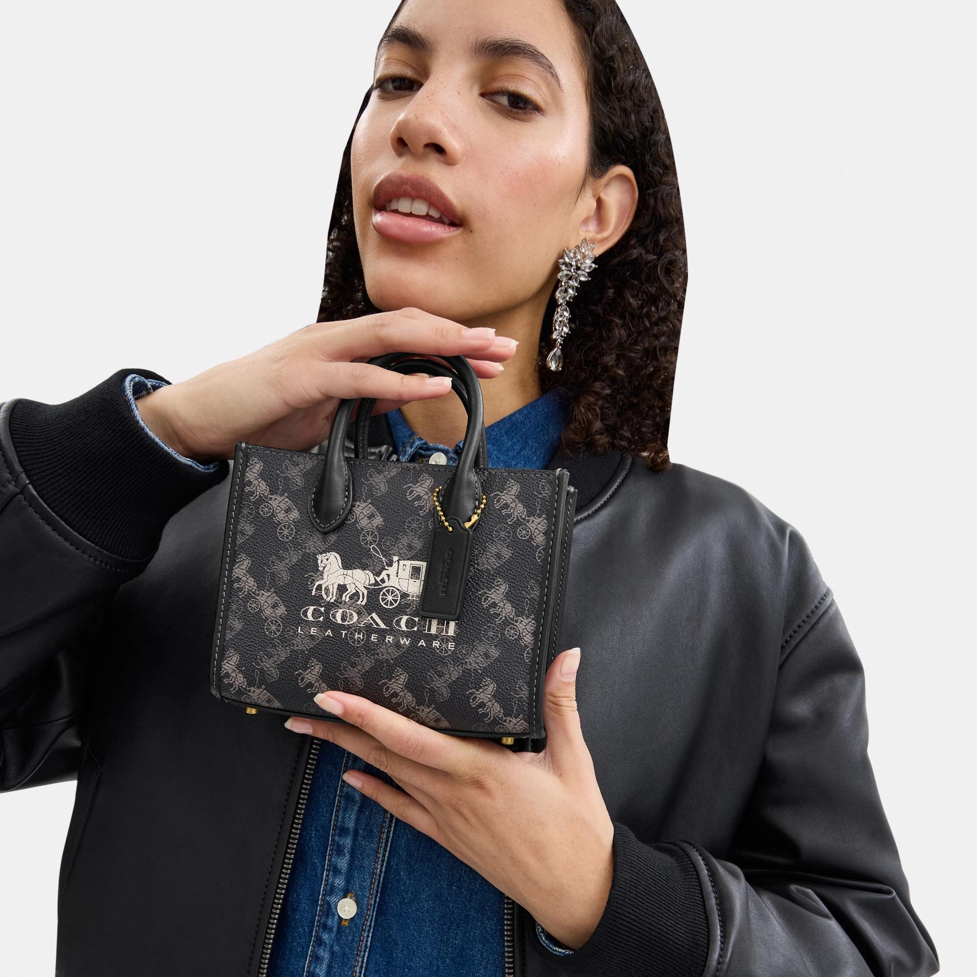 CT890-Ace Tote Bag 17 With Horse And Carriage Print-B4/Truffle Black