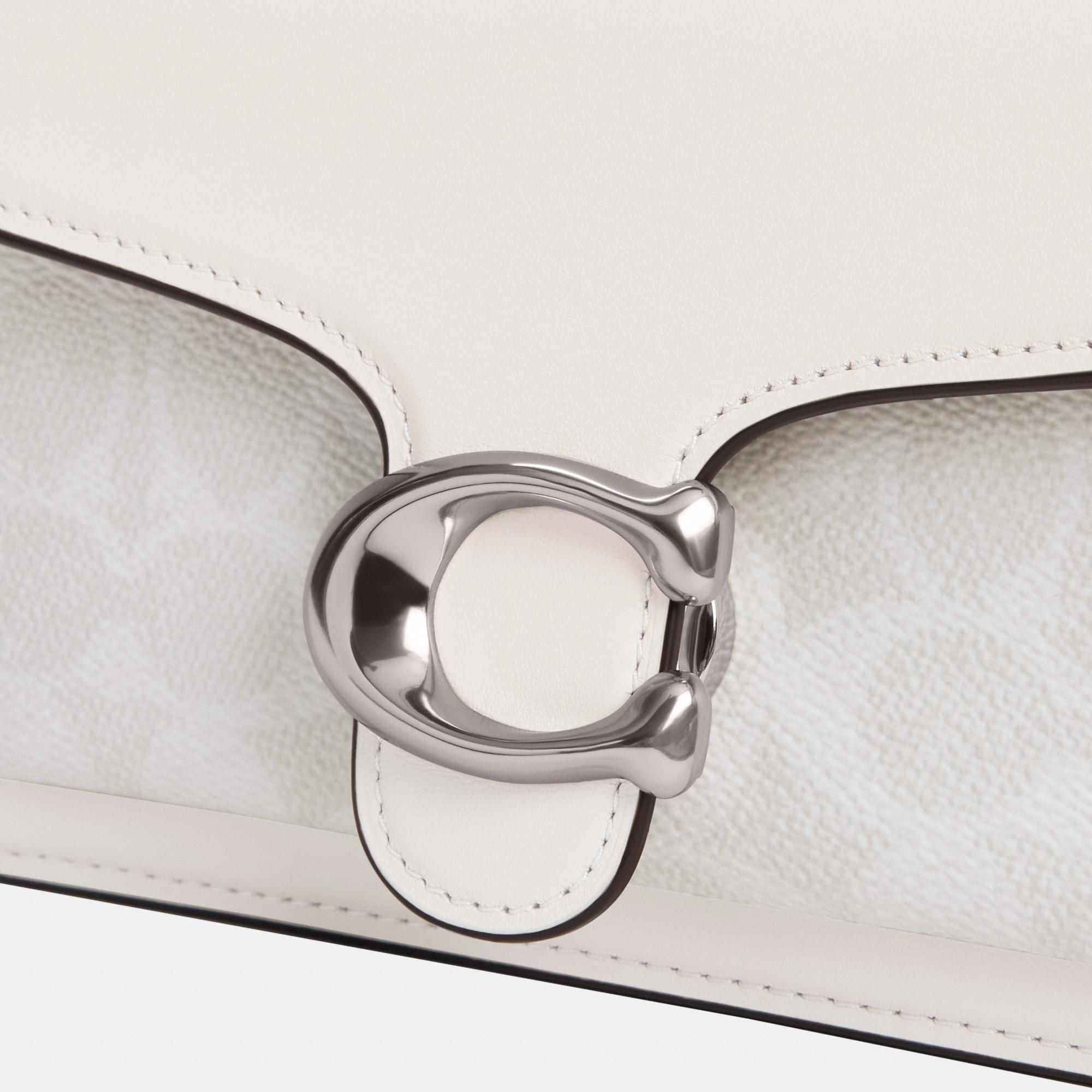 CY200-TABBY SHOULDER BAG 20 IN SIGNATURE CANVAS-LH/White Chalk