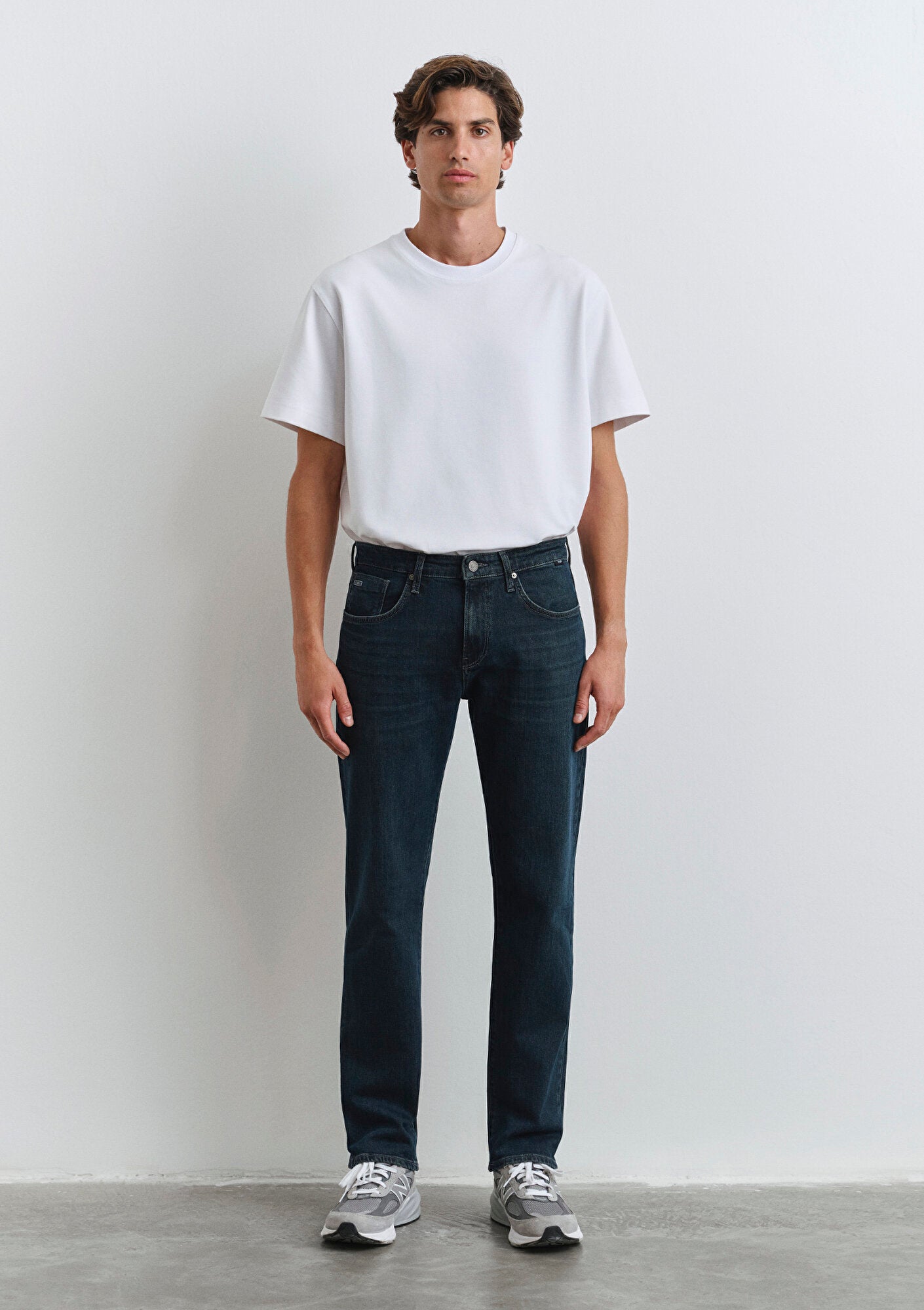 Lisbon Dark Shaded Classic Comfort Jean Pants