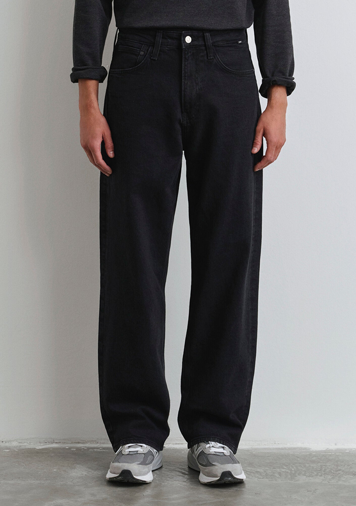 Atlanta Washed Black Street Jean Pants