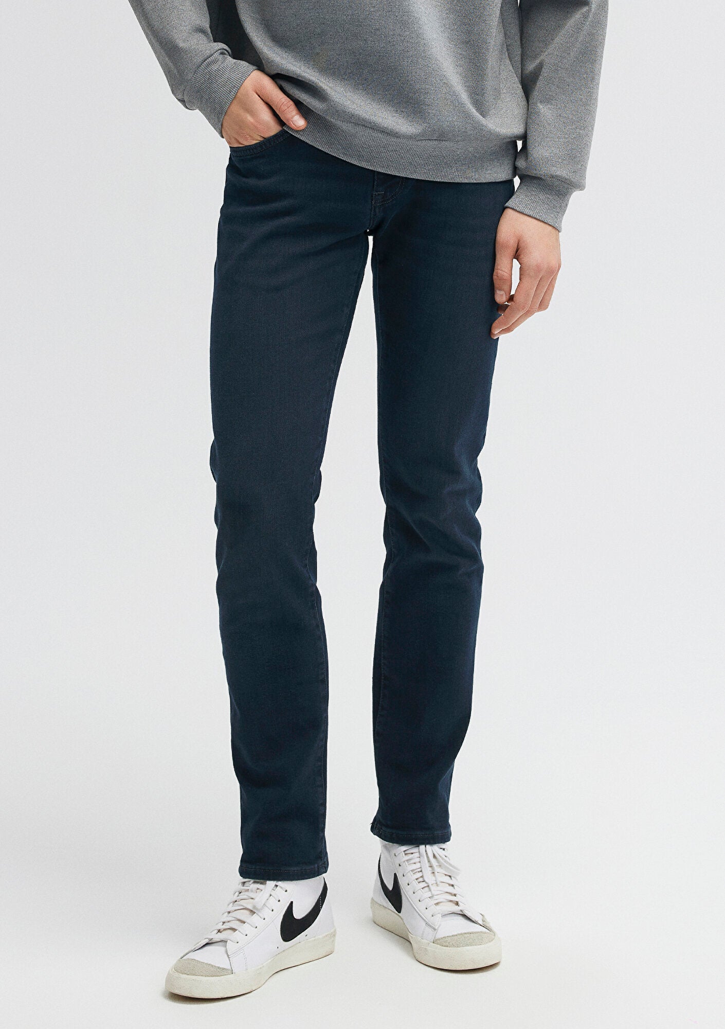 Marcus Deep Shaded Mavi Pro Jean Pants