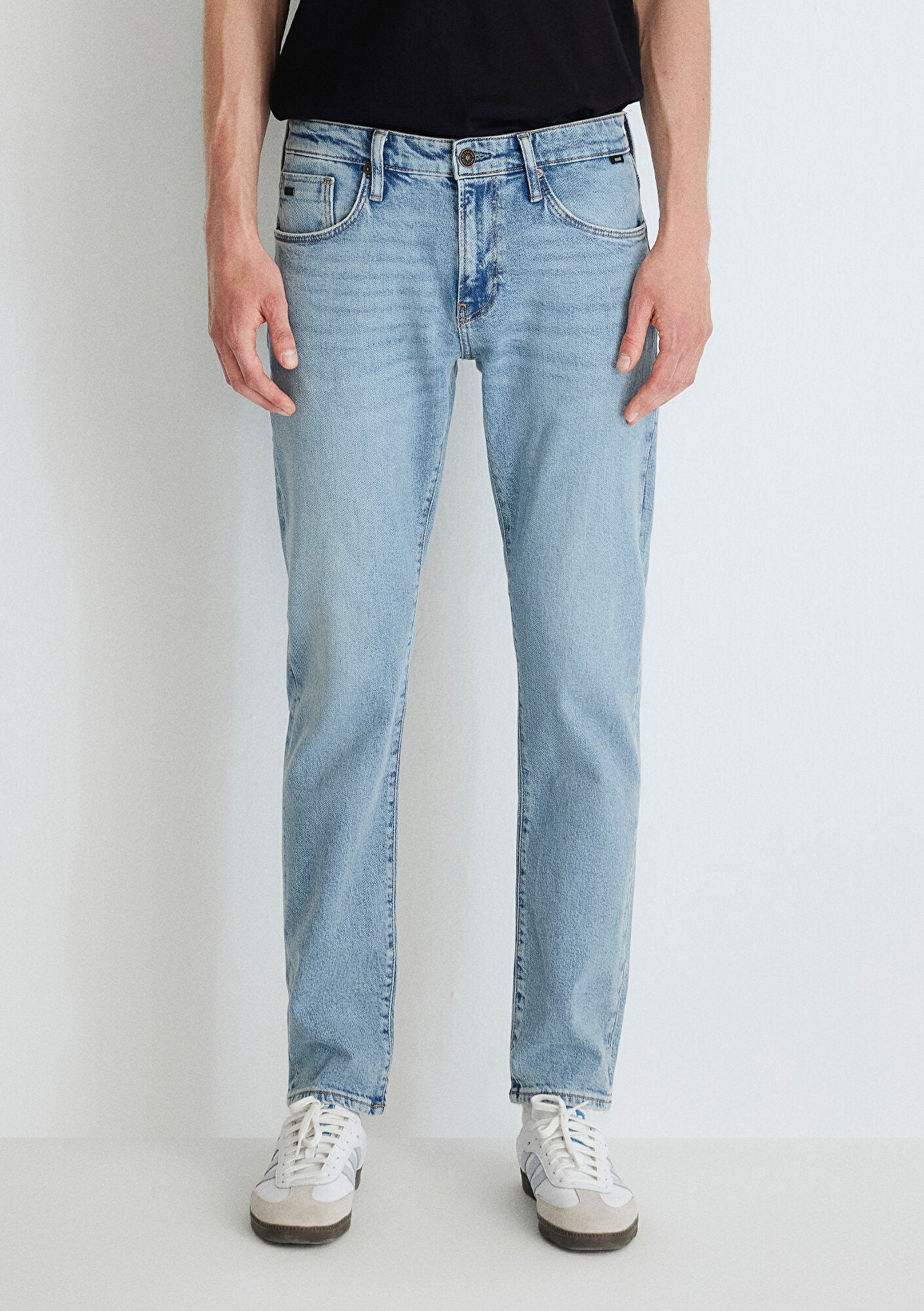 Jake Dusty Bleach Classic Denim Jean Pants