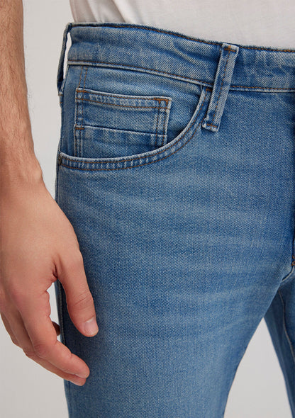 James 90lar Blue Jean Pants