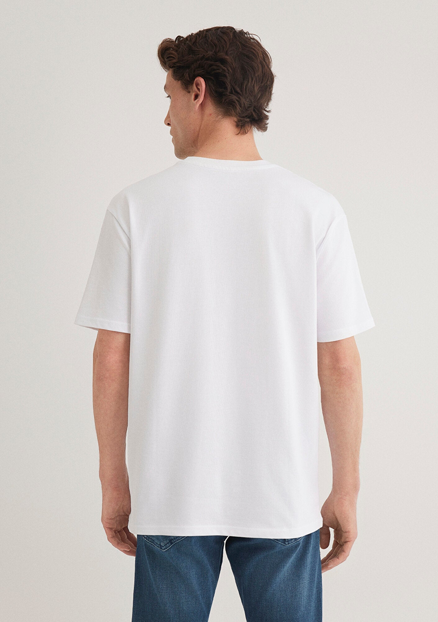 Crew Neck White Basic T-Shirt