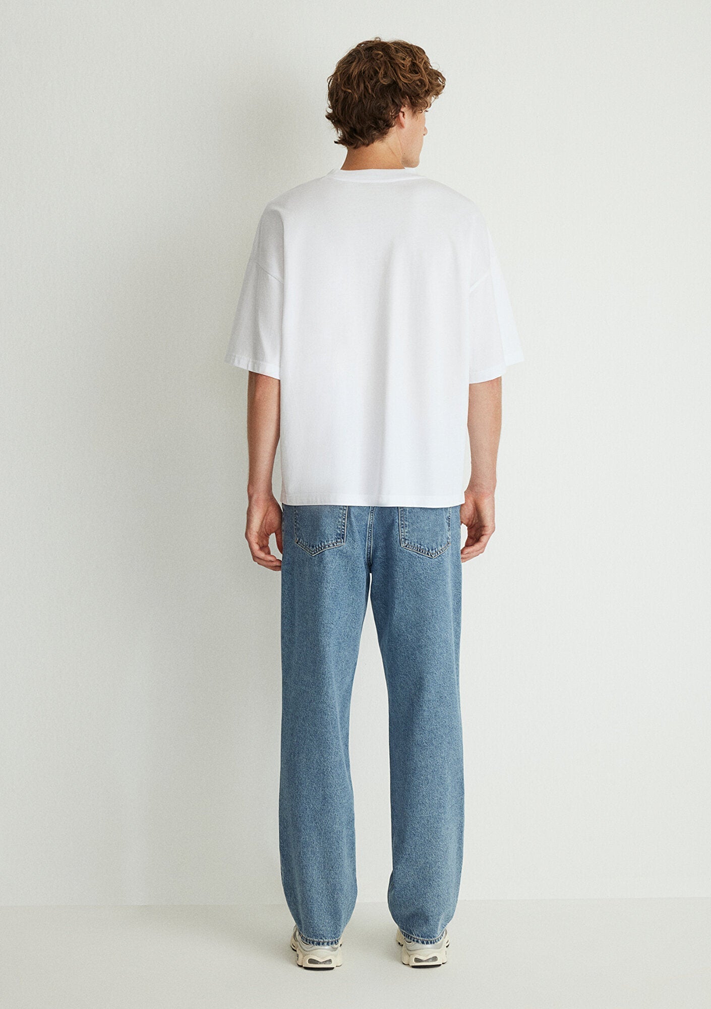 Crew Neck White Basic T-Shirt