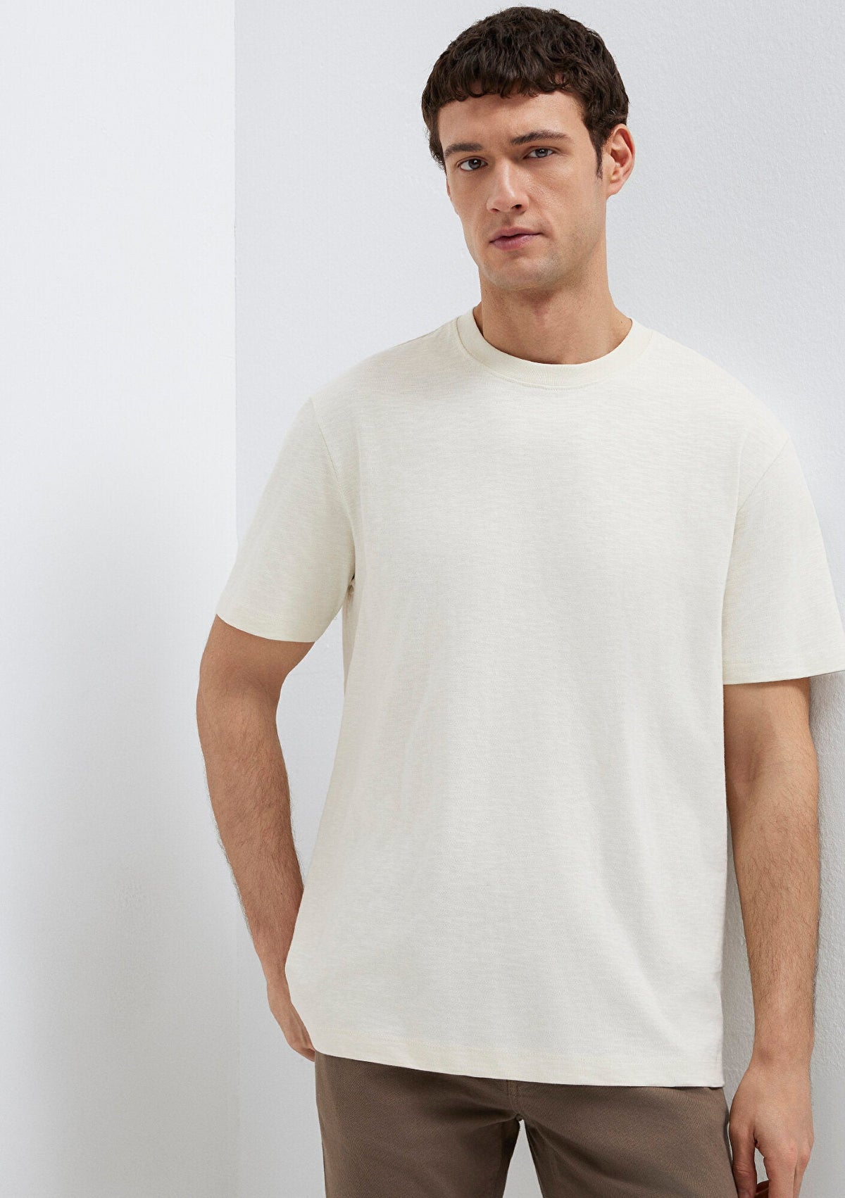 Ecru Basic T-Shirt