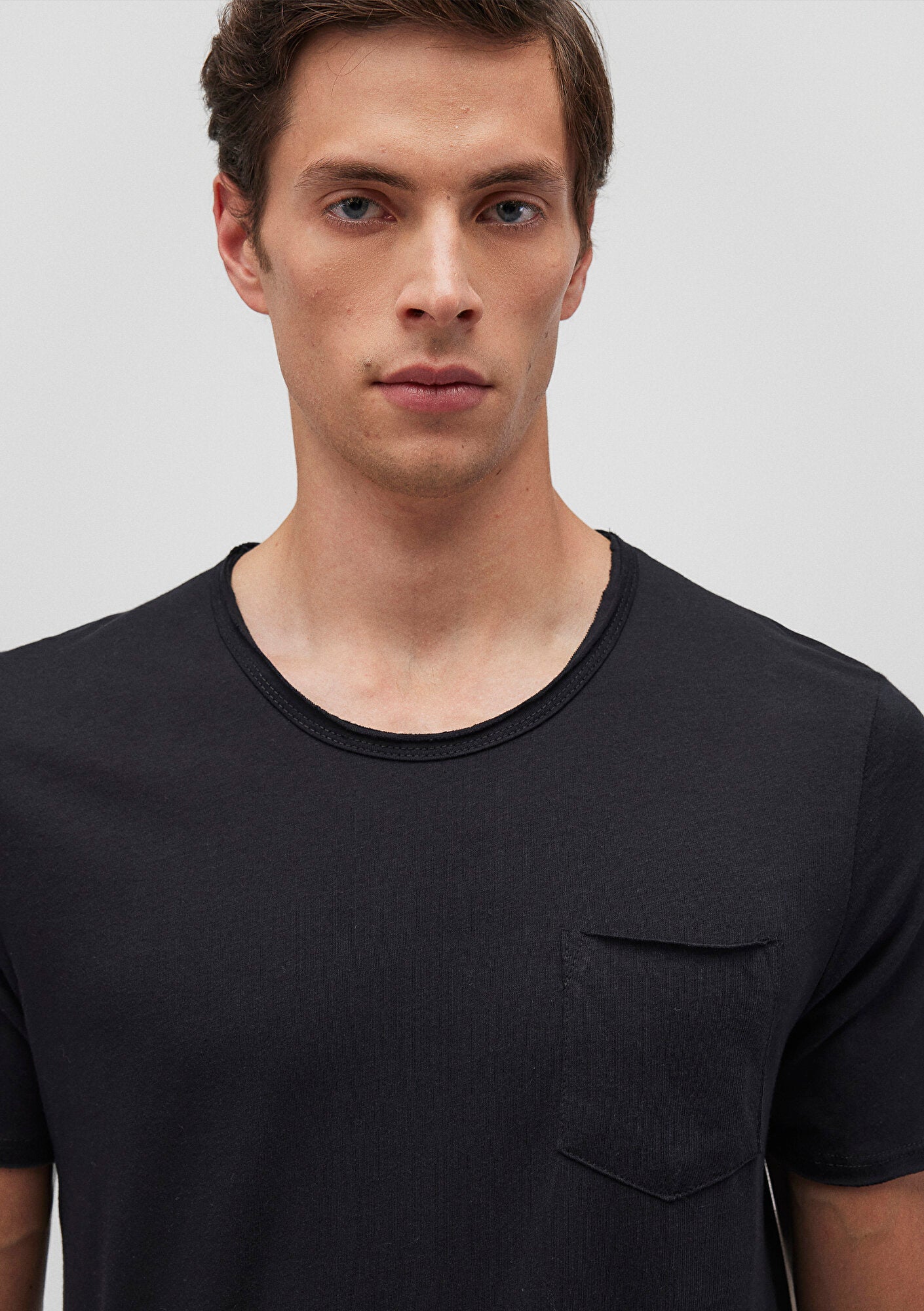 Black Basic T-shirt