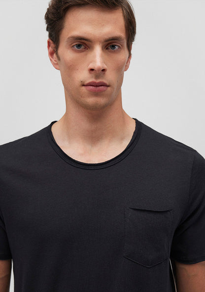 Black Basic T-shirt