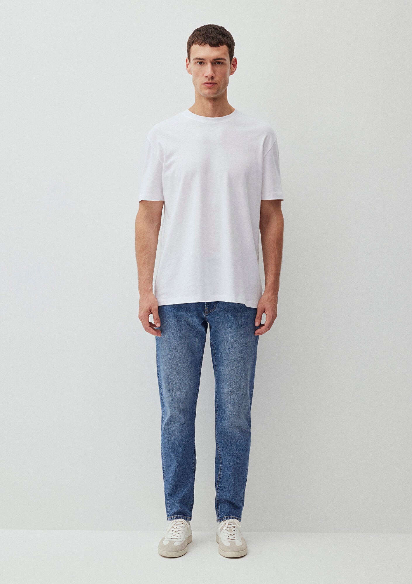 Crew Neck White Basic T-Shirt