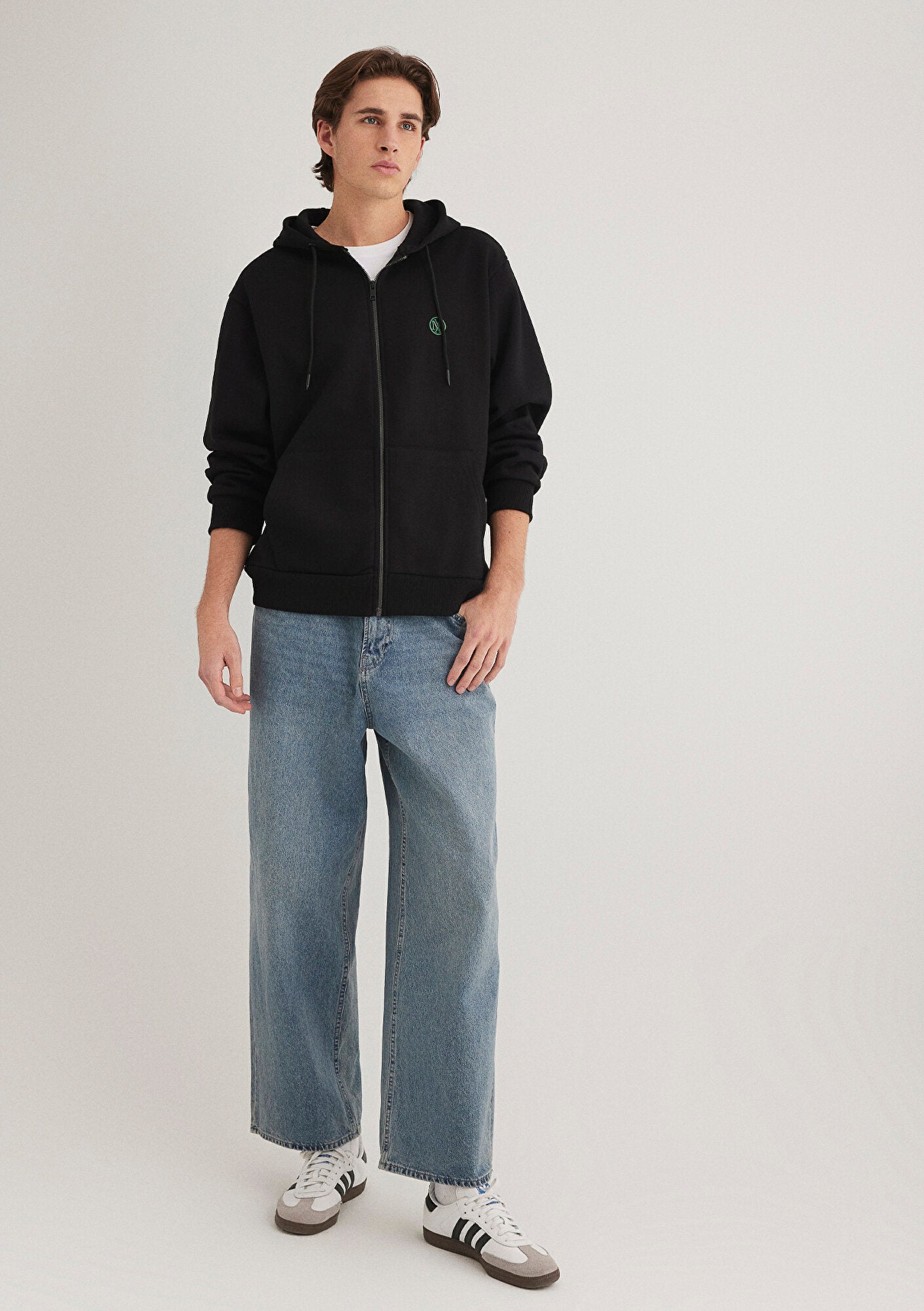 Zip Black Sweatshirt