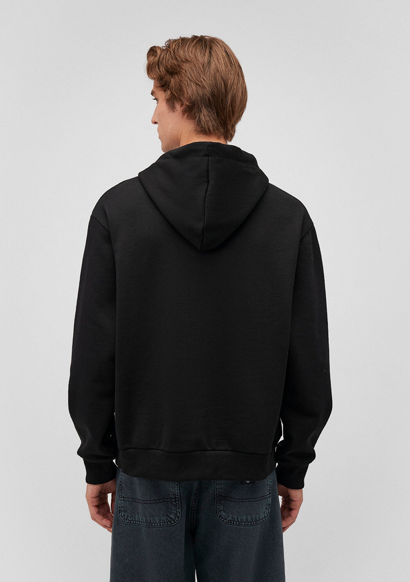 Black Sweatshirt