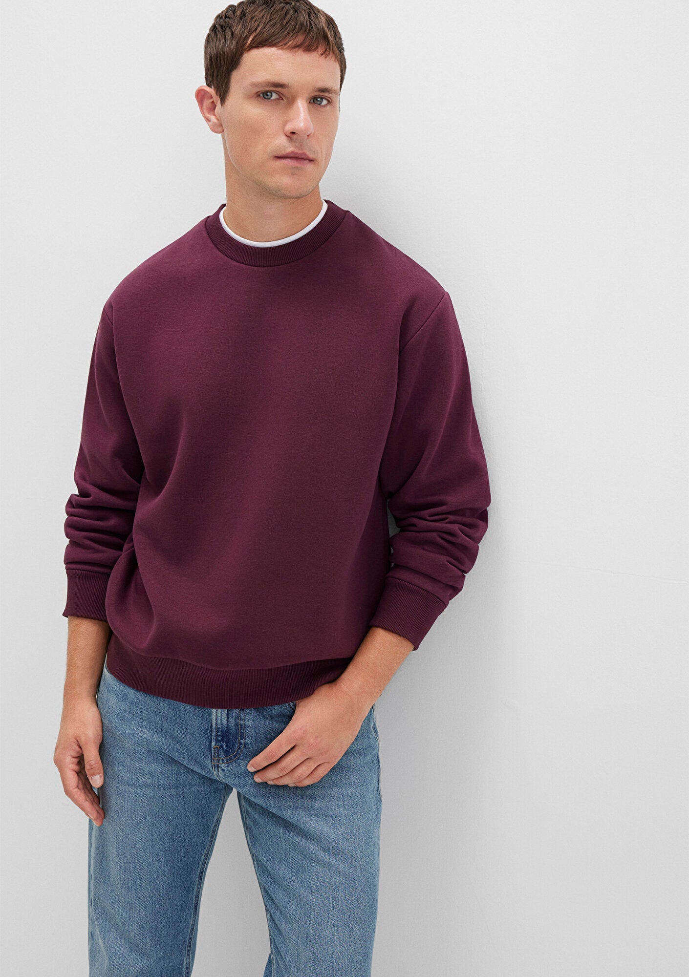 Crew Neck Burgundy Basic Sweatshirt