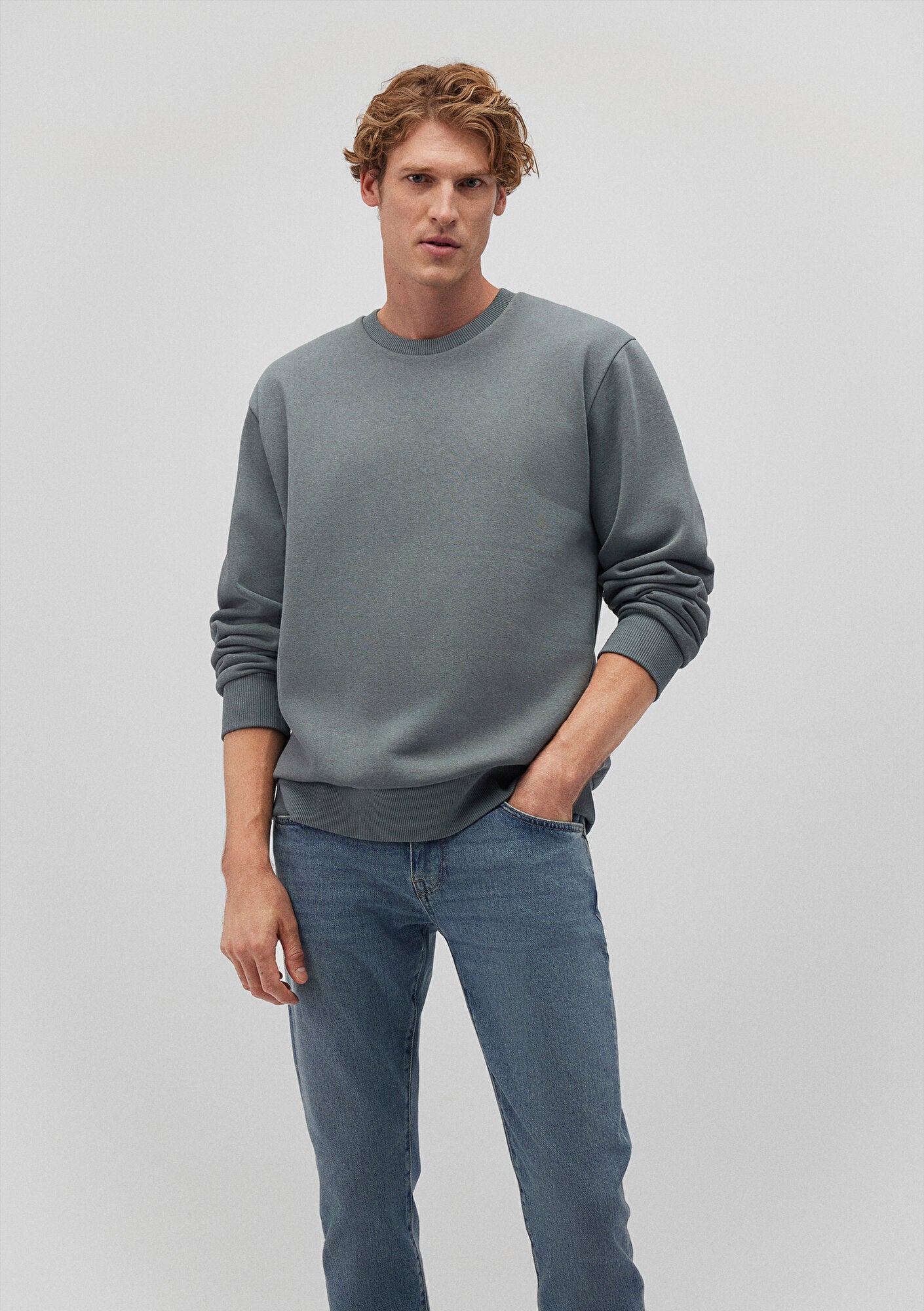 Crew Neck Green Basic Sweatshirt