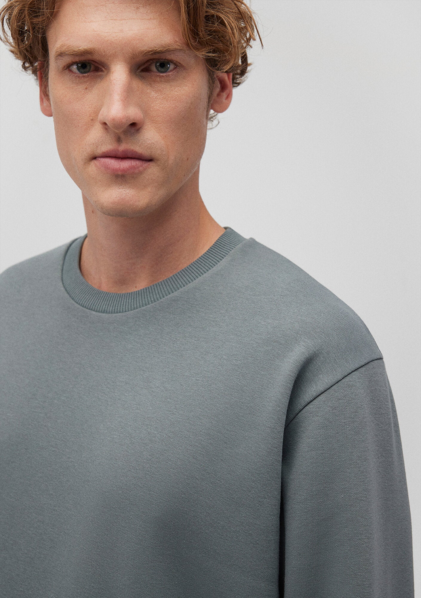 Crew Neck Green Basic Sweatshirt