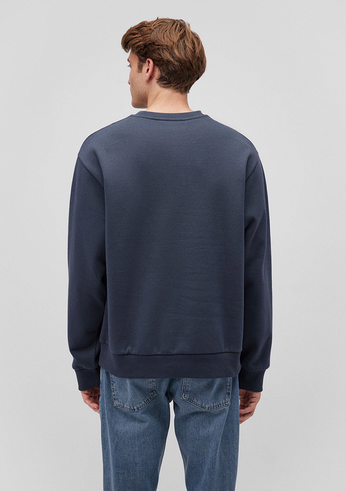 Crew Neck Navy Basic Sweatshirt