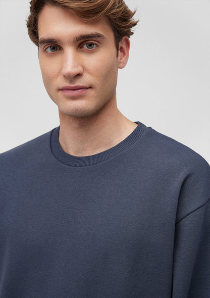 Crew Neck Navy Basic Sweatshirt