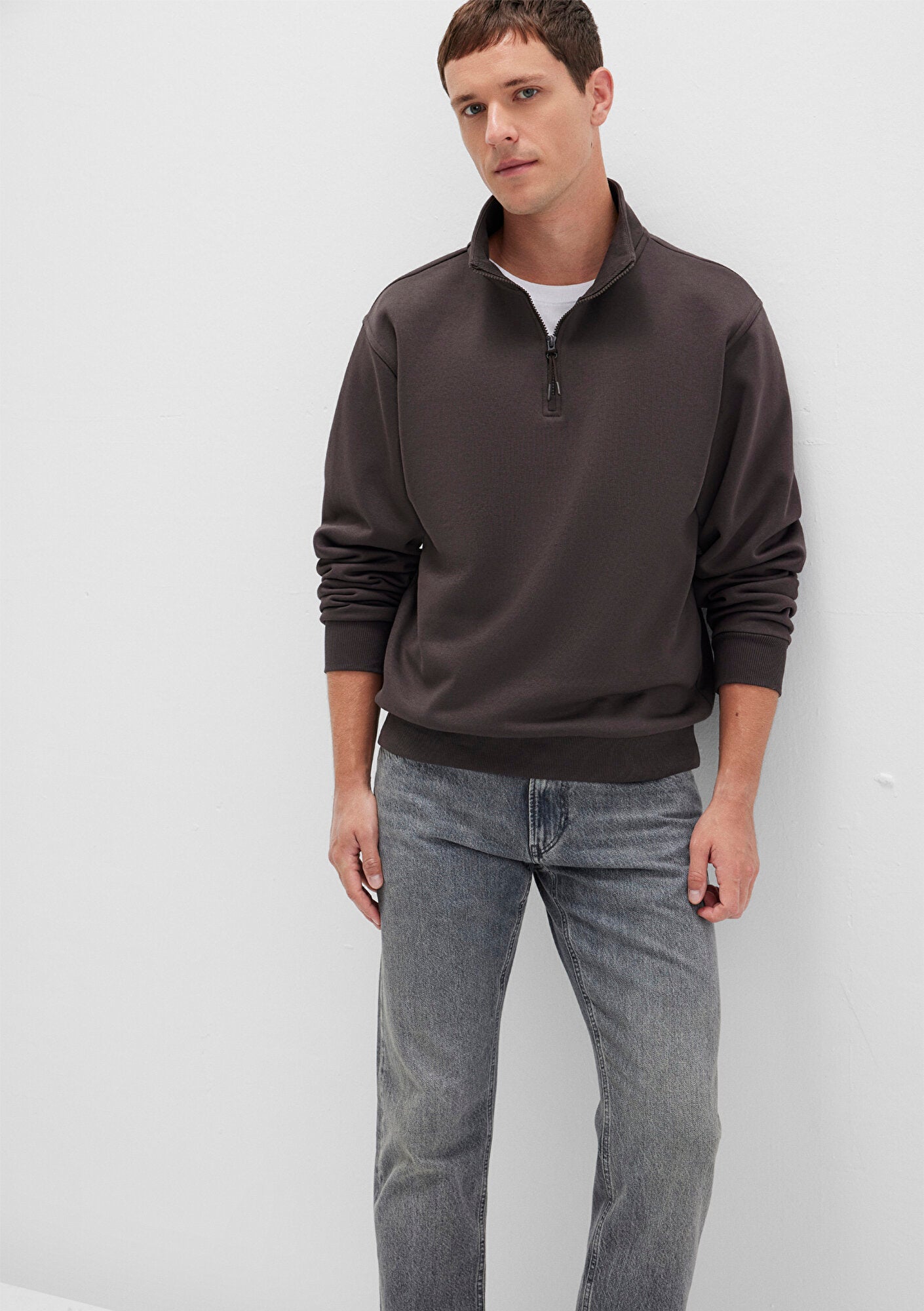 Half Zip Brown Basic Sweatshirt