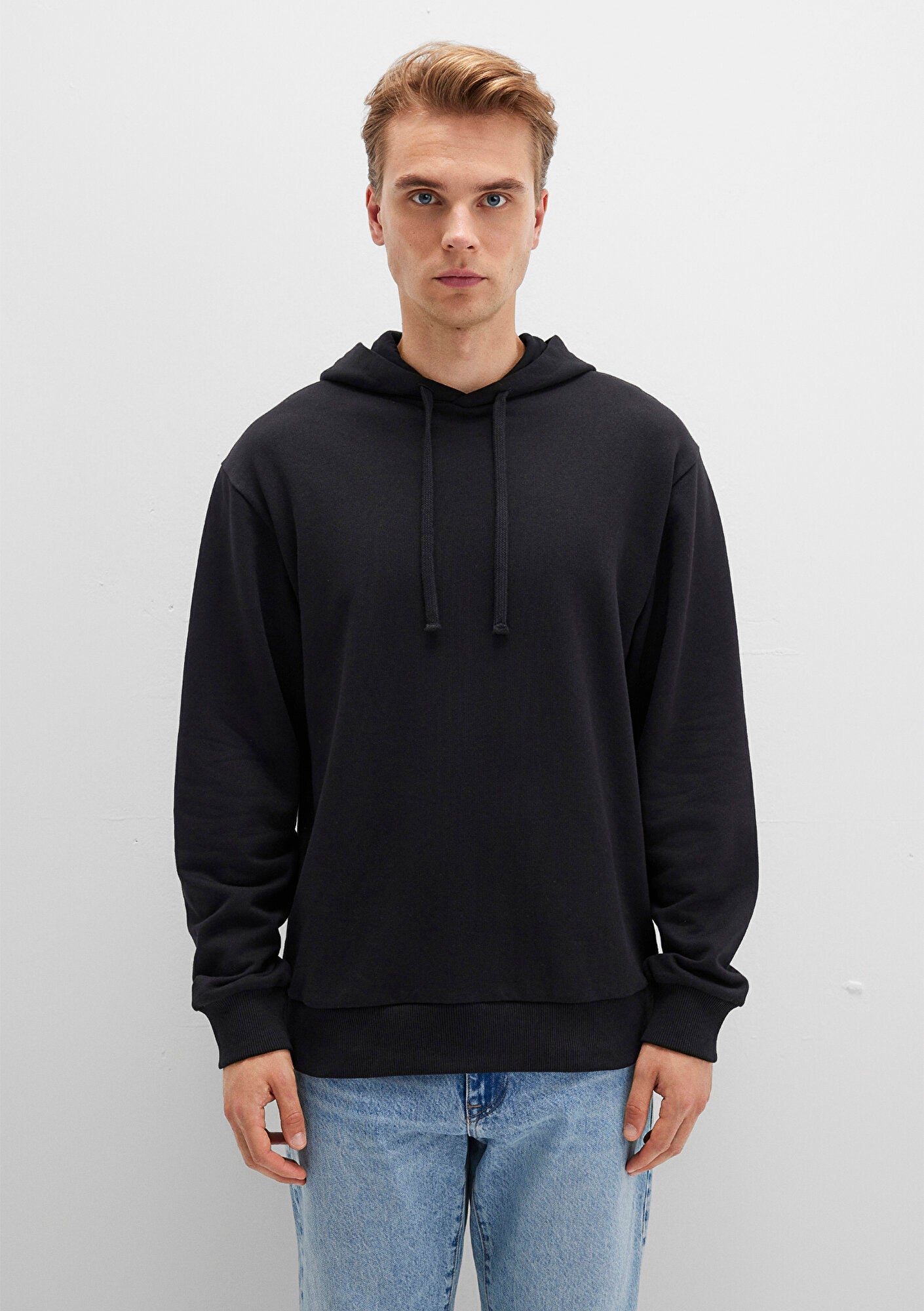 Hooded Black Sweatshirt