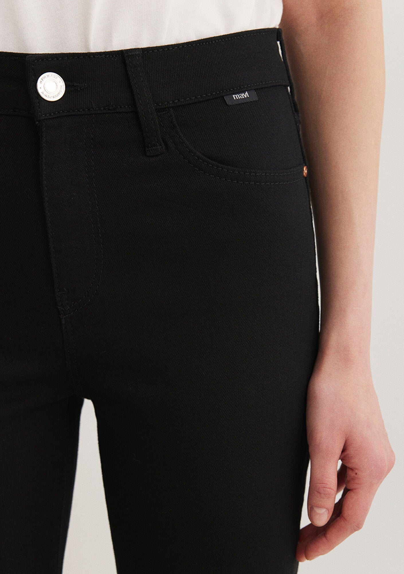 Cindy Black 90s Jean Pants