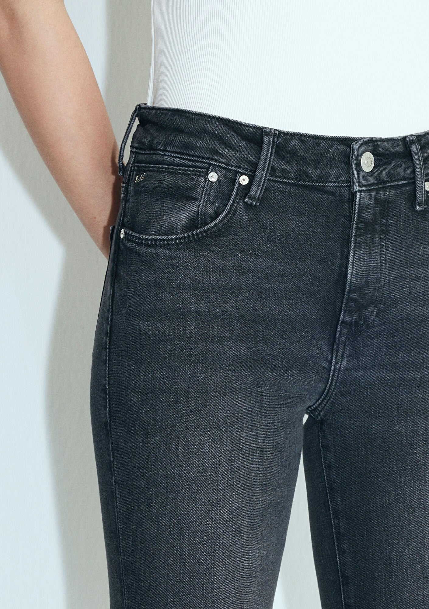 Tess Mid Smoke Glam Jean Pants