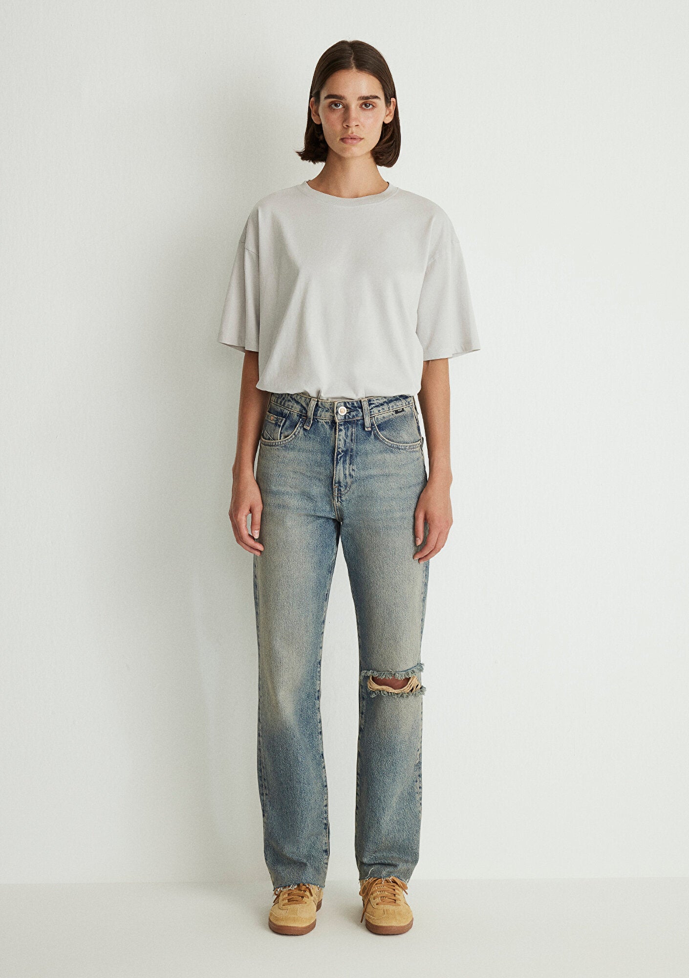 Barcelona Light Ripped College Jean Pants