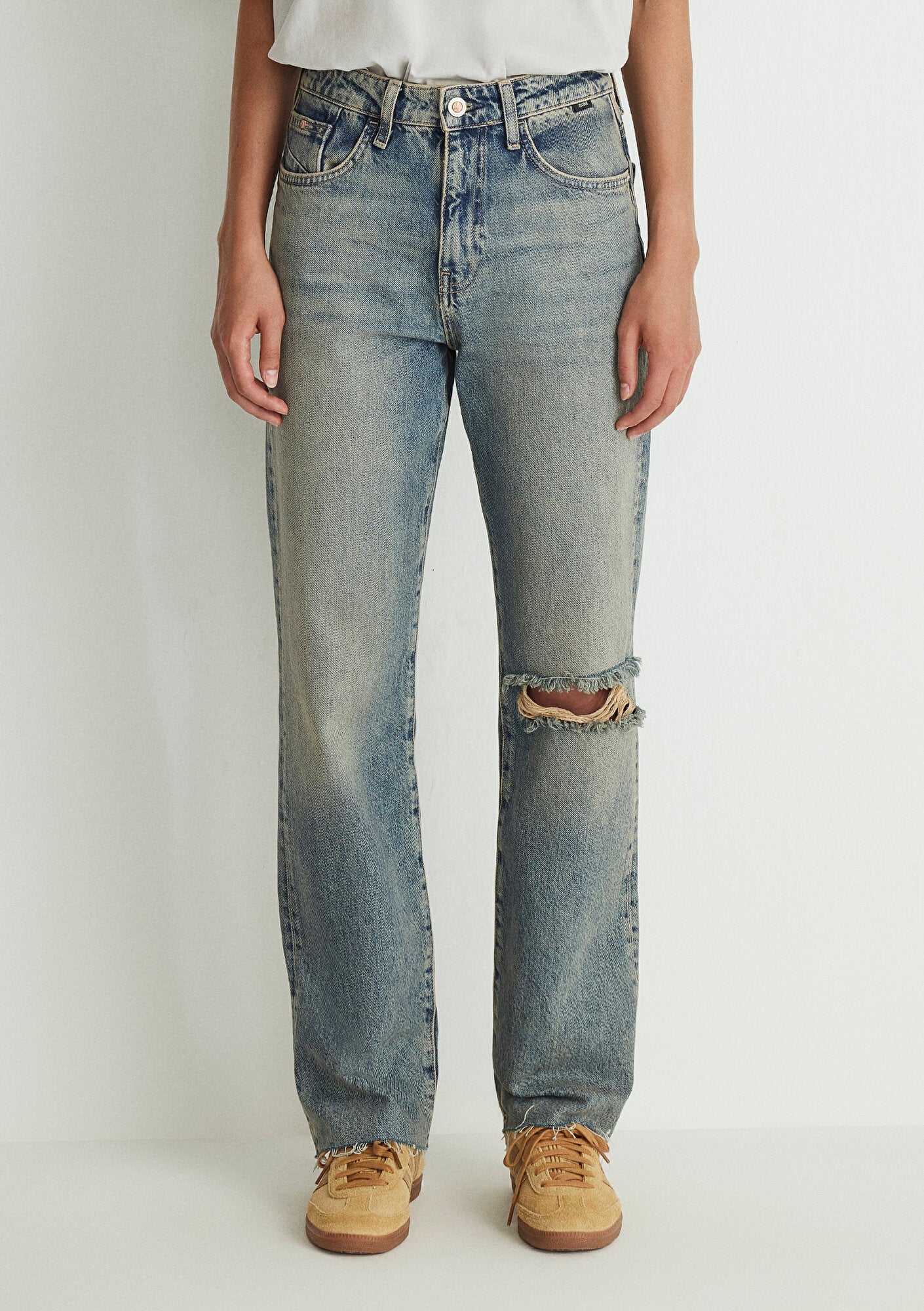 Barcelona Light Ripped College Jean Pants